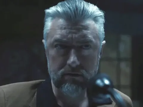 Sean Gunn sebagai Maxwell Lord dalam Superman (2025). (Warner Bros. Pictures)