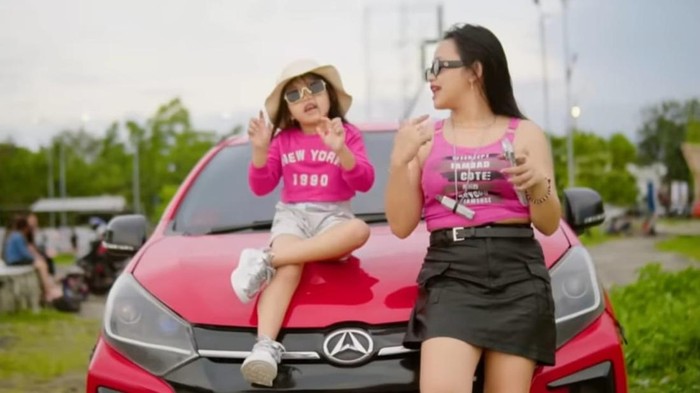 Lagu So Pirang Lagu So Pirang