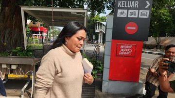 Maria Magdalena Eks Stafsus Menaker Bungkam Usai 4 Jam Diperiksa KPK