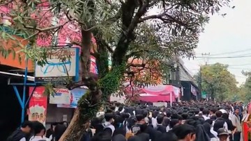Viral Ribuan Orang Serbu Loker di Toko Cianjur, Begini Kejadiannya