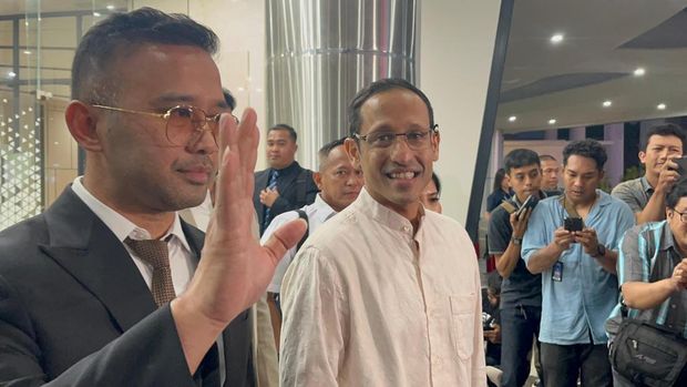 Nadiem Makarim setelah pemeriksaan kedua di gedung Kejagung, Kebayoran Baru, Jakarta Selatan, Selasa (15/7/2025).