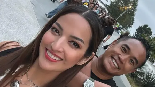 7 Foto Nia Ramadhani Nonton Konser BLACKPINK di Amerika, Kompak Bareng Suami