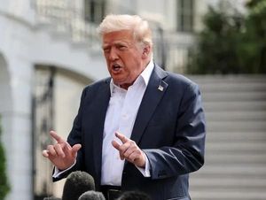 Trump: Saya Kecewa dengan Putin, Tapi Belum Selesai dengannya Trump: Saya Kecewa dengan Putin, Tapi Belum Selesai dengannya