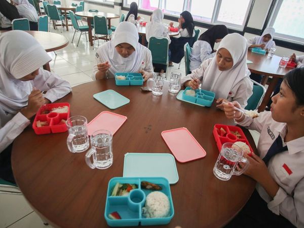 Program MBG Warnai MPLS di Sekolah Rakyat Jakarta