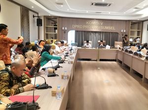 Polemik Pembatalan Ijazah Alumni UKB, DPRD Sumsel Rekomendasi ke DPR RI Polemik Pembatalan Ijazah Alumni UKB, DPRD Sumsel Rekomendasi ke DPR RI