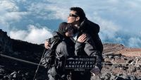 8 Foto Dinda Hauw-Rey Mbayang Naik Gunung Fuji Rayakan Anniversary Pernikahan