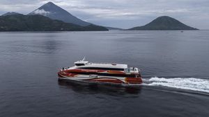 Ternate-Sofifi Kini Cuma 30 Menit, Kapal Cepat Mulai Beroperasi