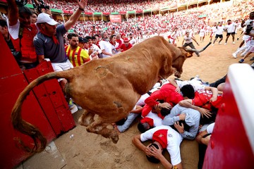 Tradisi Ekstrem San Fermin di Spanyol Bikin Turis Deg-degan