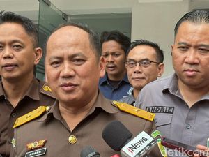 Kejagung Sita Dokumen Investasi GOTO Terkait Kasus Laptop Kemendikbudristek Kejagung Sita Dokumen Investasi GOTO Terkait Kasus Laptop Kemendikbudristek