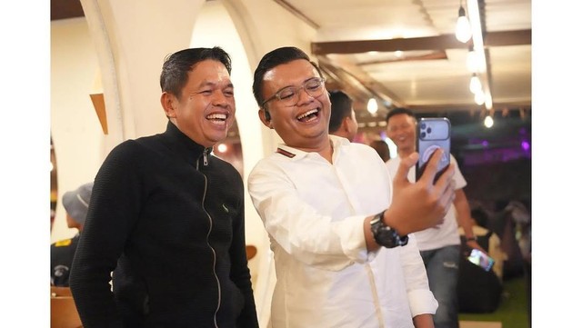 Kabar Terkini Artis dari InsertLive : Beri Petuah ke Anak Sulung soal Pernikahan, Dedi Mulyadi: Ayah Bukan Contoh