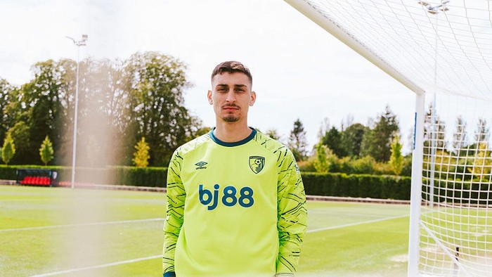 WIMBORNE MINSTER, ENGLAND - JULY 16: New Bournemouth player Djordje Petrovic poses after signing at Canford Performance Centre on July 16, 2025 in Wimborne Minster, England. (Photo by AFC Bournemouth/AFC Bournemouth via Getty Images)