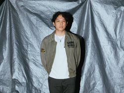 Chord Hindia - Rumah ke Rumah dan Petikan Gitarnya, Mudah Cuma 2 Kunci!