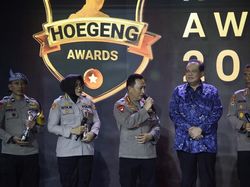 Kapolri Terima Kasih ke Jenderal Hoegeng dan Keluarga: Terus Menjadi Inspirasi Kapolri Terima Kasih ke Jenderal Hoegeng dan Keluarga: Terus Menjadi Inspirasi