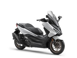 Skema Nyicil Honda Forza yang Harganya Tembus Rp 94 Juta