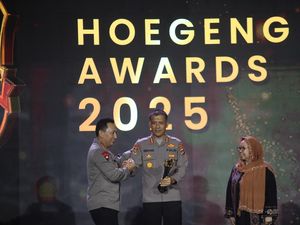 Pesan Kapolri ke Peraih Hoegeng Awards Polisi Berintegritas: Pertahankan! Pesan Kapolri ke Peraih Hoegeng Awards Polisi Berintegritas: Pertahankan!