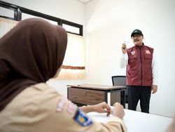 Gus Ipul Kunjungi Sekolah Rakyat Sleman, Semangati Siswa Bertalenta