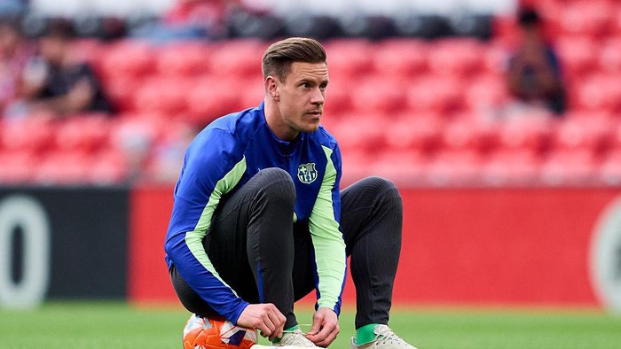 BILBAO, SPAIN - MAY 25: Marc Andre Ter Stegen of FC Barcelona looks on prior to the LaLiga match between Athletic Club and FC Barcelona at Estadio de San Mames on May 25, 2025 in Bilbao, Spain. (Photo by Juan Manuel Serrano Arce/Getty Images)