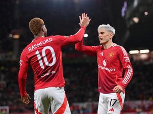 Lima Pemain MU Ini Baru Bisa Latihan di Atas Jam 5 Sore Lima Pemain MU Ini Baru Bisa Latihan di Atas Jam 5 Sore