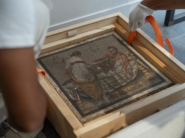 Mosaik Pompeii Kembali Setelah 80 Tahun Dicuri Nazi