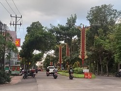 Percantik Kota Singaraja, Pemkab Buleleng Pasang Lampu Hias di Jalan Udayana