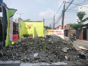 Potret Kontrakan Fiktif Bekasi yang Kini Hancur dan Dipenuhi Vandalisme Potret Kontrakan Fiktif Bekasi yang Kini Hancur dan Dipenuhi Vandalisme