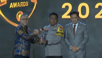 Bripka Annas, Peraih Hoegeng Awards 2025 yang Jadi Pegiat Literasi di Pedalaman