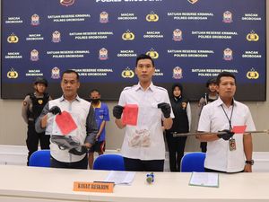 Peran Pasutri Penganiaya Bocah 4 Tahun hingga Tewas gegara Berak di Celana Peran Pasutri Penganiaya Bocah 4 Tahun hingga Tewas gegara Berak di Celana