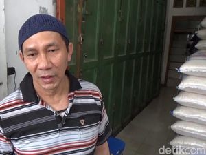 Kecemasan Agustiana di Tengah Riuh Kabar Beras Oplosan Kecemasan Agustiana di Tengah Riuh Kabar Beras Oplosan