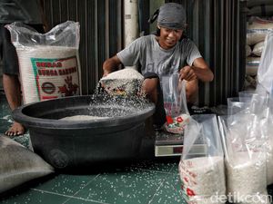 Potret Para Pencari Kejujuran di Tengah Isu Beras Oplosan