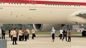 Prabowo Tiba di Tanah Air Usai Lawatan dari Saudi, KTT BRICS hingga Prancis