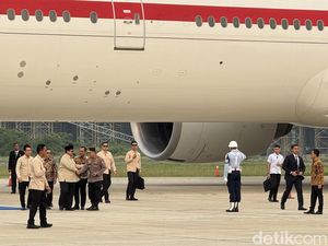 Prabowo Tiba di Tanah Air Usai Lawatan dari Saudi, KTT BRICS hingga Prancis Prabowo Tiba di Tanah Air Usai Lawatan dari Saudi, KTT BRICS hingga Prancis