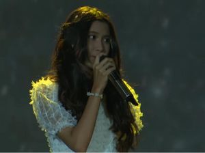 Prosa dan Lagu Menyentuh Quinn Salman Awali Malam Puncak Hoegeng Awards 2025