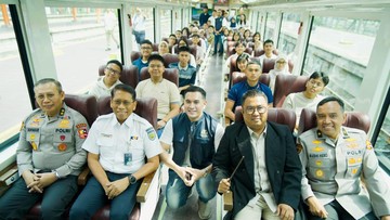 190 Siswa Unggulan SMA KTB Berangkat Menuju Kampus Karakter Internasional