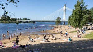 Sungai Kemijoki Jadi Pelarian Warga Finlandia Saat Cuaca Panas