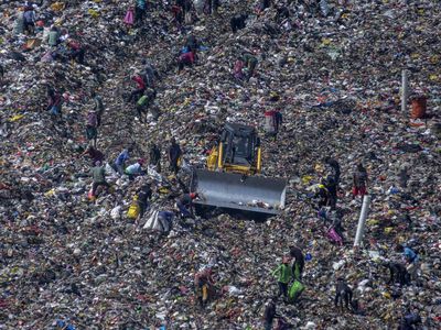 Zona 5 TPA Sarimukti Resmi Beroperasi, Sampah Jabar Punya Tempat Baru