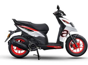 Skutik Aprilia SR 175 Meluncur: Tampang Mirip BeAT, Tenaga Setara Vario Skutik Aprilia SR 175 Meluncur: Tampang Mirip BeAT, Tenaga Setara Vario
