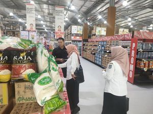 Bukan Cek Kualitas, Disdag Mataram Pelototi Takaran Beras di Tengah Isu Oplosan Bukan Cek Kualitas, Disdag Mataram Pelototi Takaran Beras di Tengah Isu Oplosan