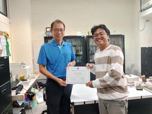 Cerita Driver ShopeeFood Lulus Cumlaude hingga Magang di Taiwan Cerita Driver ShopeeFood Lulus Cumlaude hingga Magang di Taiwan