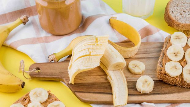 Ilustrasi Pisang dan selai kacang/Foto: freepik.com/freepik