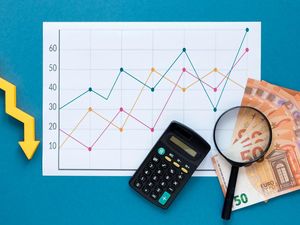 Pemkot Surabaya Target Investasi 2025 Capai Rp 42 Triliun Pemkot Surabaya Target Investasi 2025 Capai Rp 42 Triliun