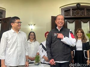 Jokowi, Prabowo, dan Gibran Direncanakan Hadiri Kongres PSI di Solo Jokowi, Prabowo, dan Gibran Direncanakan Hadiri Kongres PSI di Solo
