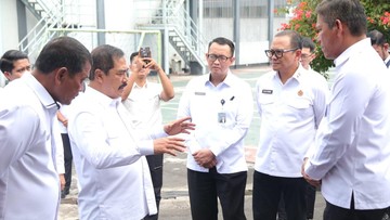 Menteri Imipas Tinjau Lapas Garut, Dorong Produktivitas Warga Binaan