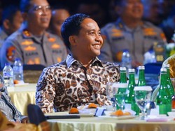Menhut Puji Peraih Hoegeng Awards 2025: Luar Biasa, Keren Sekali!