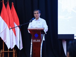 Menaker Bantah RI Krisis Lapangan Kerja