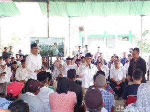 Cak Imin Soroti Kemiskinan Nelayan di Pesisir Cirebon Cak Imin Soroti Kemiskinan Nelayan di Pesisir Cirebon