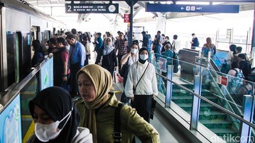 Sempat Padat, Stasiun MRT Lebak Bulus Kini Kembali Normal
