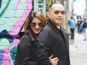 Cinta Abadi Novita Angie untuk Sapto Haryo Rajasa Cinta Abadi Novita Angie untuk Sapto Haryo Rajasa