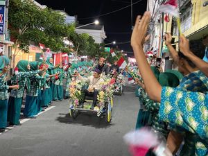 Delegasi Dijemput Becak Hadiri Gala Dinner Muskorwil IV APEKSI di Kediri