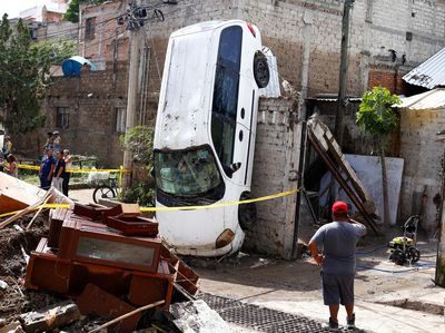 Penampakan Sisa-sisa Banjir yang Terjang Zapopan Meksiko