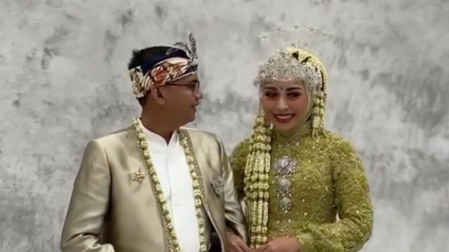 Kabar Terkini Artis dari InsertLive : 3 Orang Tewas di Pesta Nikahan Anak, Dedi Mulyadi Minta Maaf dan Beri Santunan